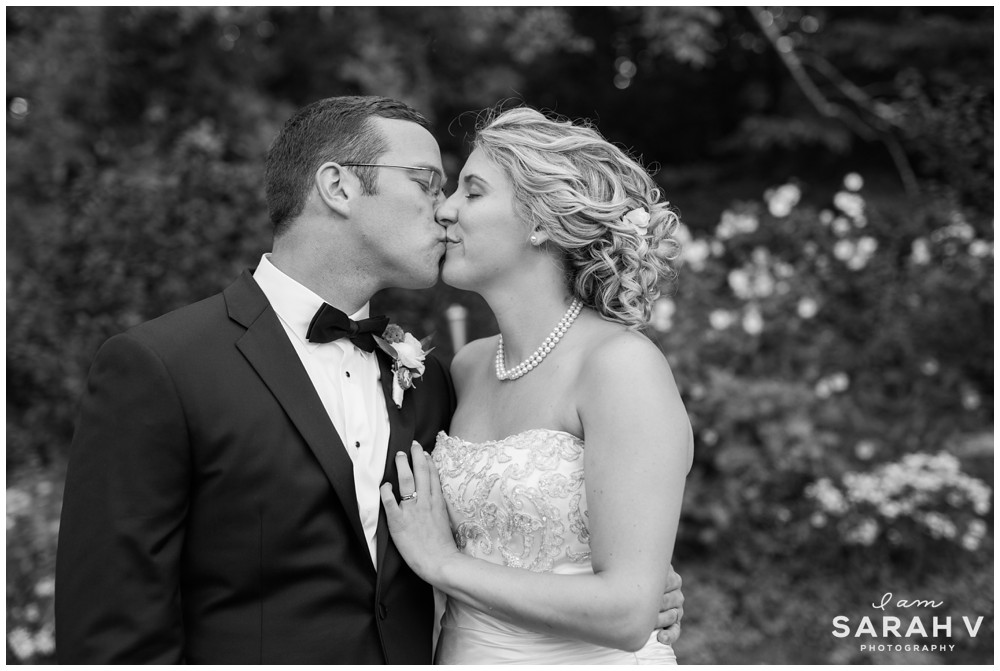 New Hampshire Wedding Photographer Bedford Village Inn, NH / I AM SARAH V Photography