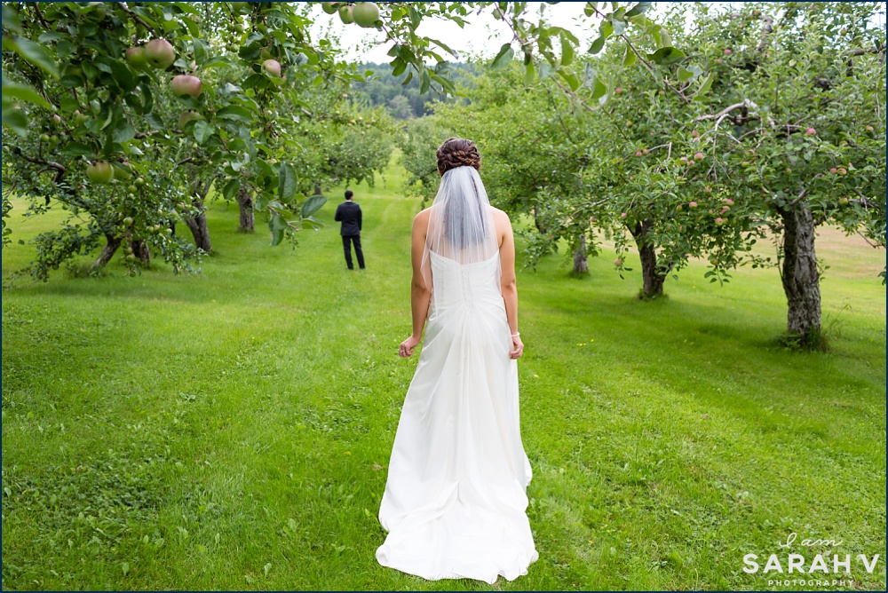 Boothbay Maine Wedding Photographer Clark’s Cove Farm Image / I AM SARAH V Photography