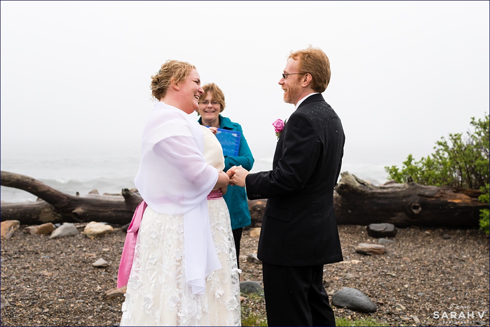 NH Elopement Photographer Wedding Elope New Hampshire Seacoast Science Center Fog Ceremony Ocean Portsmouth Photo // I AM SARAH V Photography