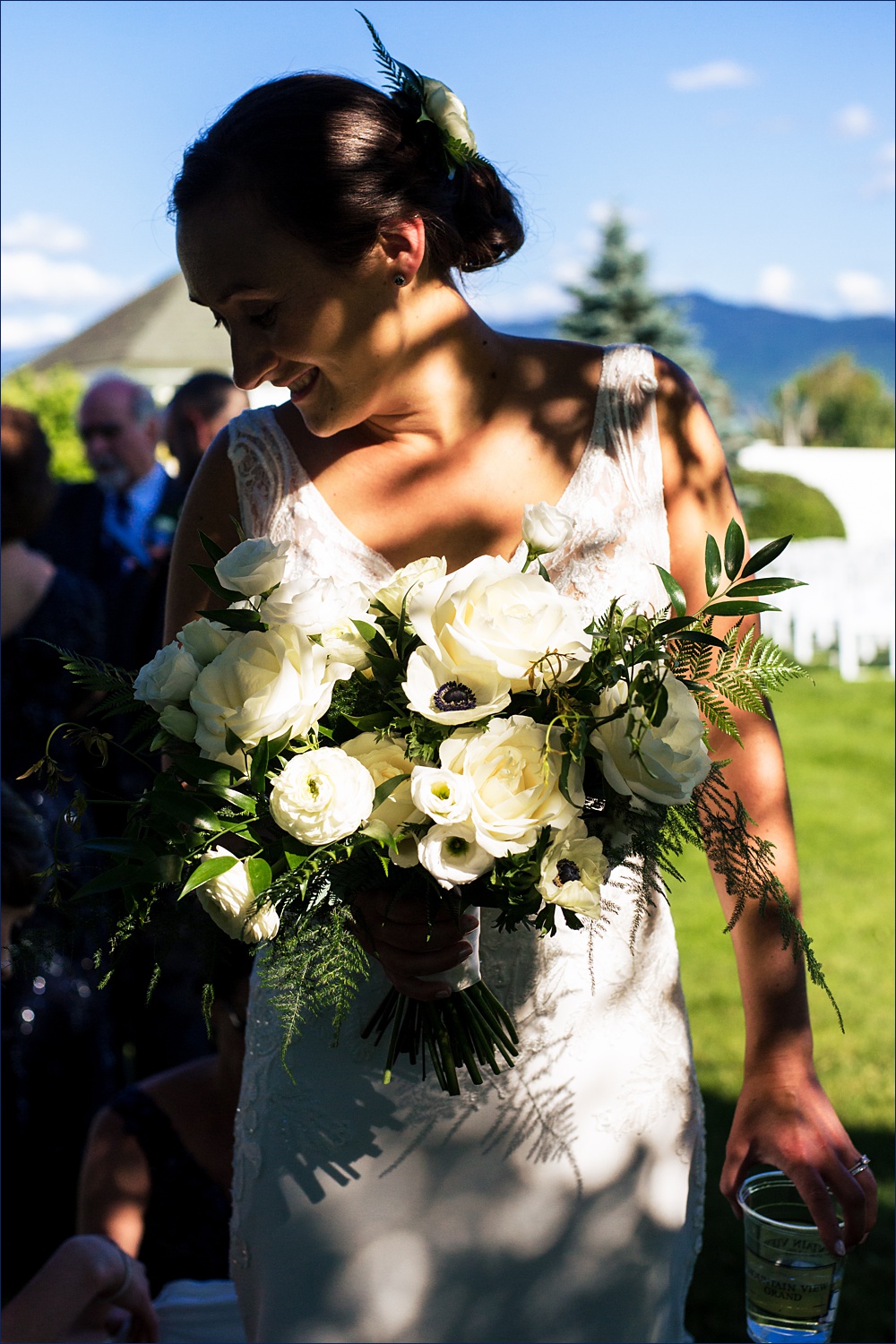 The bridal wedding flowers
